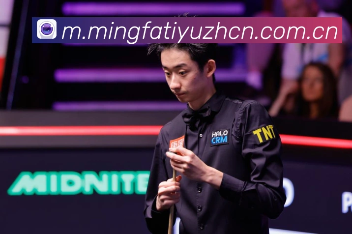 奥尼尔连胜苦主首闯红土巡回赛八强创纪录赛场观察:最新赛事动态与深度分析 奥尼尔连胜苦主首闯红土巡回赛八强创纪录赛场观察:最新赛事动态与深度分析